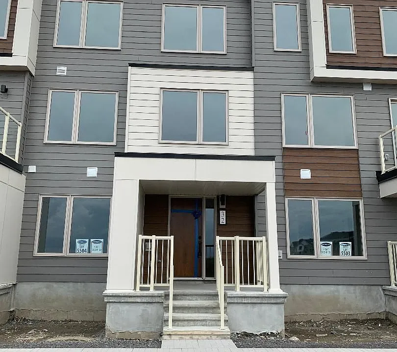 32 Limnos Ln N