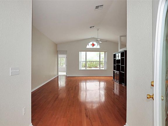 4th image of 6318 SW 117th Loop