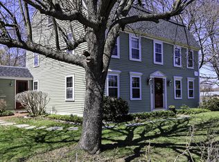 79 Main St, Wenham, MA 01984