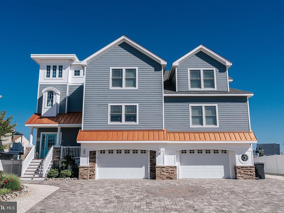 1st image of 144 Arthur Dr