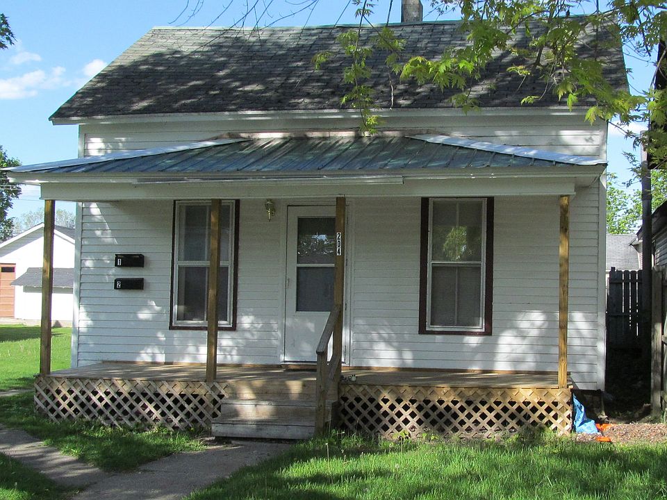 2nd image of 204 N 3rd Ave #1