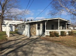 110 Holiday Dr, Brooklyn, MI 49230