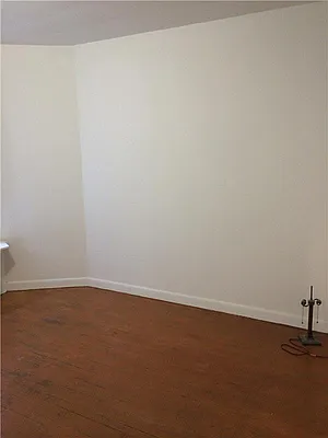 Rented by Domus Realty | media 13