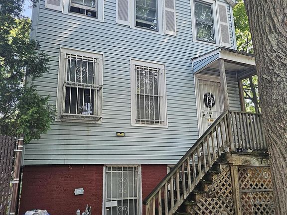 2nd image of 7 Frean St