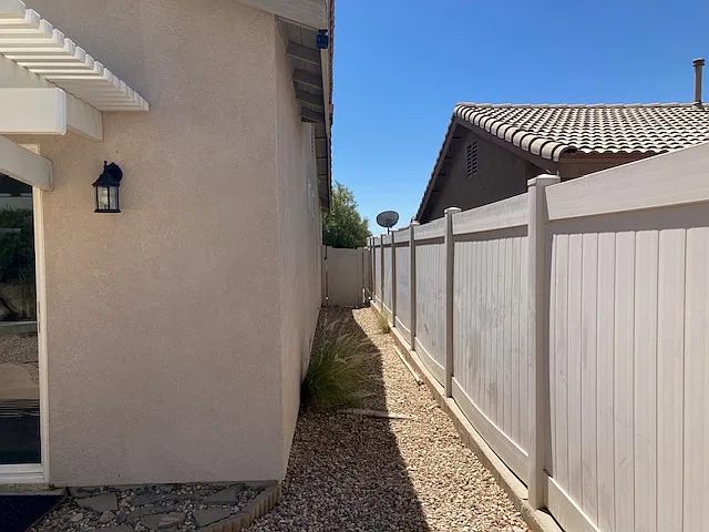 64202 Silver Star Ave — Photo 14