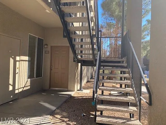 1 bed, 1.0 bath, 717 sqft, $1,250 — Photo 3