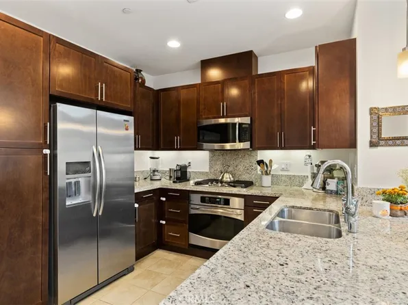 29 Soho, Irvine, CA 92612