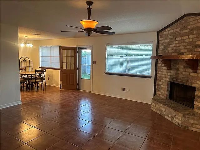 2117 Van Arpel Dr — Photo 7