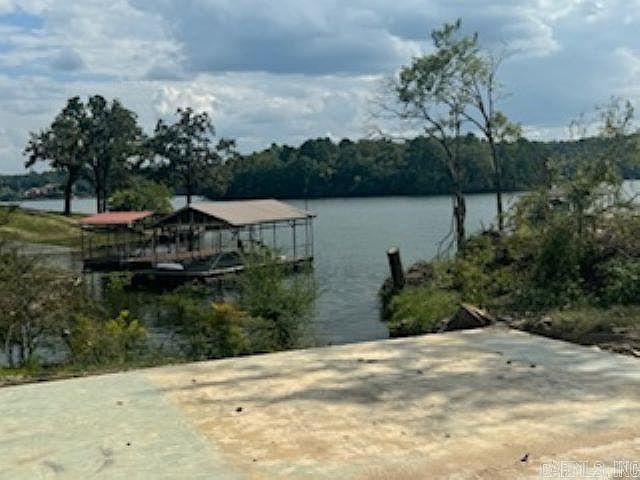 1st image of 355 Peninsula Dr