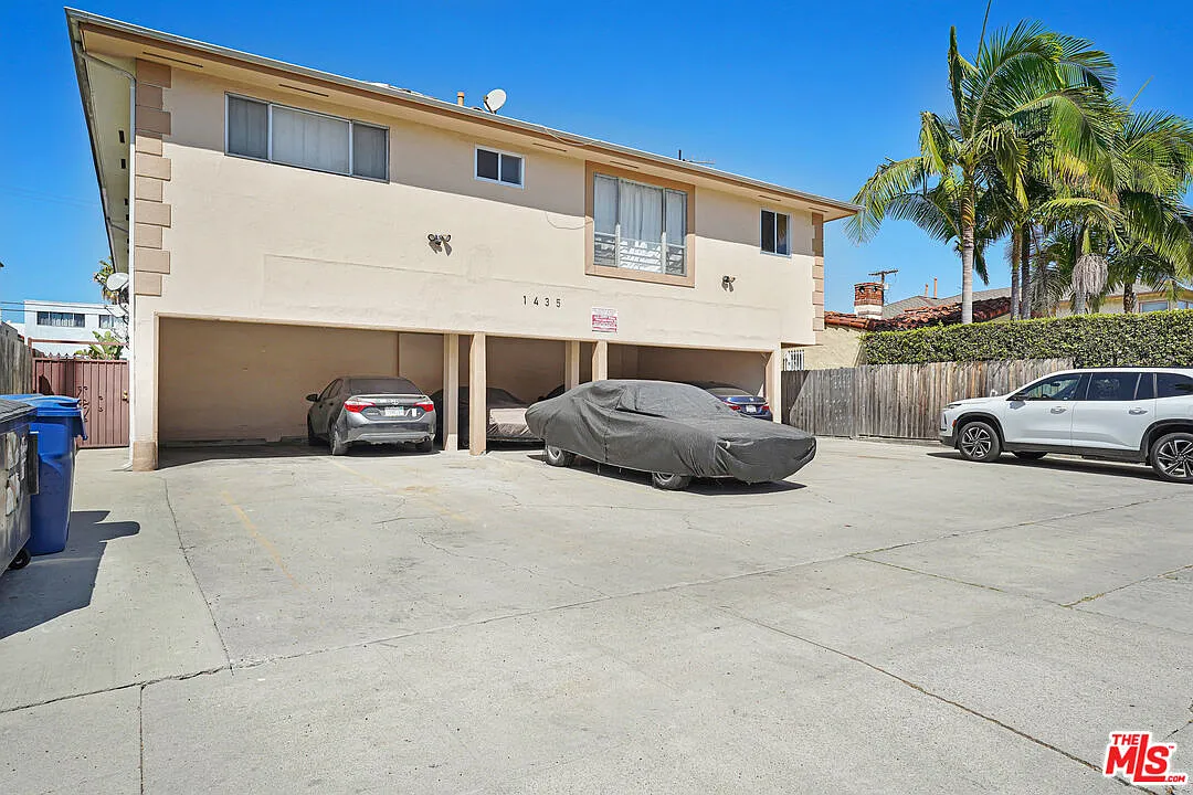1 bed, 1.0 bath, 1100 sqft, $2,500 — Photo 1