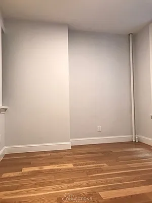 Rented by City Connections Realty | media 19