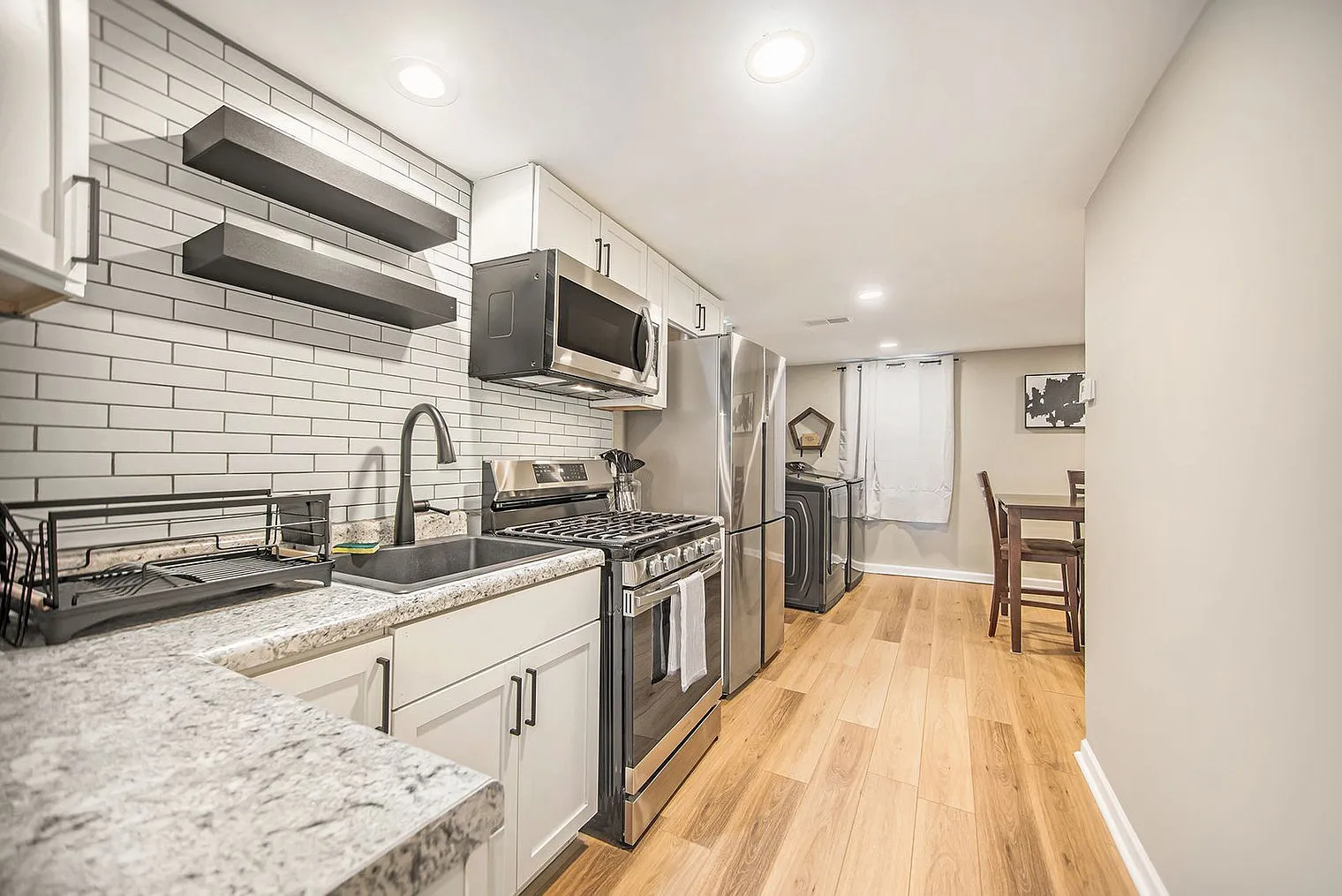 2 bed, 1.0 bath, 742 sqft, $3,175 — Photo 2