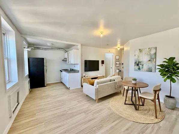 140-35 Beech Avenue image 1 of 14