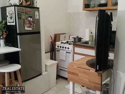 Rented by ZealEstate Group Inc | media 7