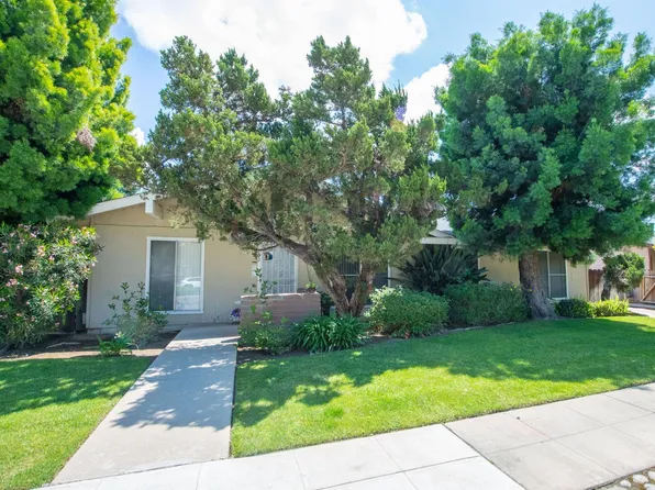 6250 N Fresno St, Fresno, CA 93710