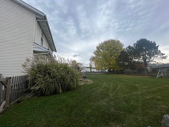 4th image of 10 Belmont Pl E