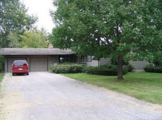 415 3rd St, Jesup, IA 50648