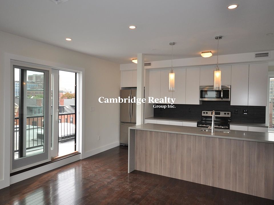 1st image of 659 Massachusetts Ave #9T