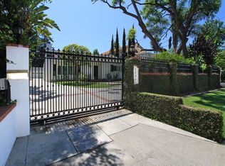 15040 Greenleaf St, Sherman Oaks, CA 91403