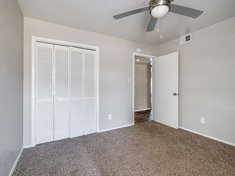 Barrett Apartment Homes — Photo 68
