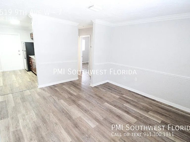 2519 9th Ave W #7 — Photo 4