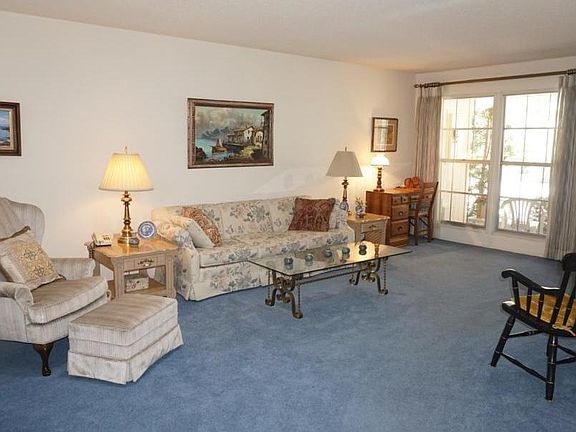 5th image of 13334 W Stonebrook Dr