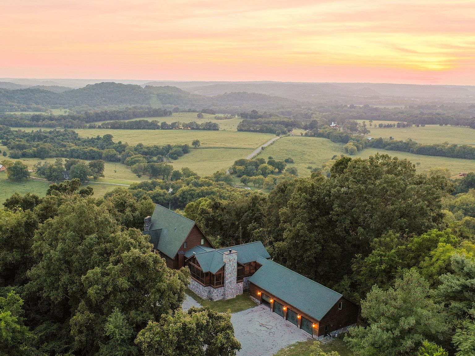 4059 Jimmy Gray Robinson Rd, Williamsport, TN 38487 MLS 2571547 Zillow