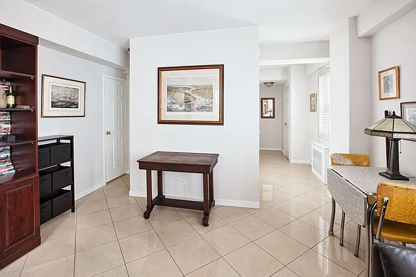 Sold by Compass | media 1