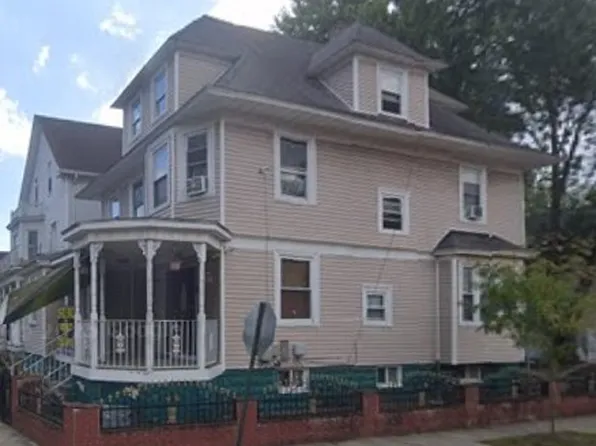 1445 Broad St #1, Providence, RI 02905