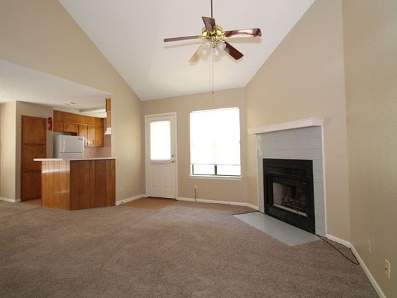 2nd image of 1305B Opal Rd