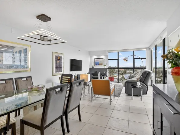 20505 E Country Club Dr APT 833, Aventura, FL 33180