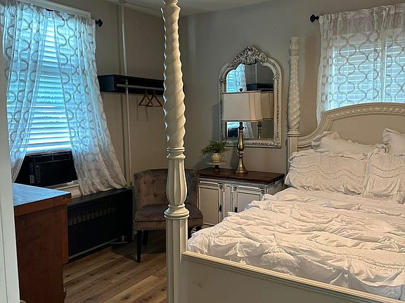4th image of 108 S Franklin St APT 7