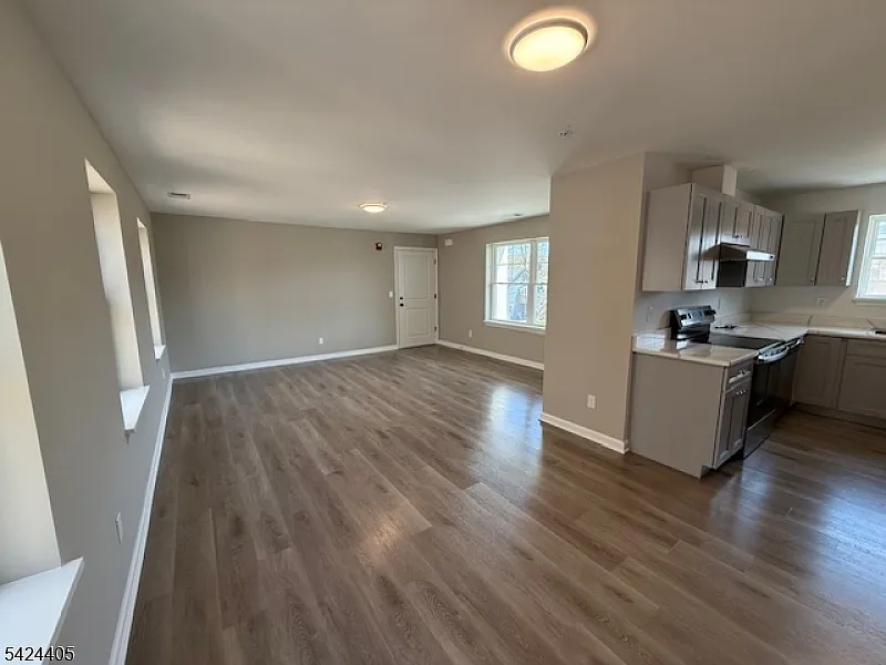 2 bed, 2.0 bath, $2,500 — Photo 2