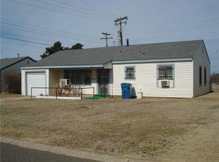 613 E Grumman Dr, Midwest City, OK 73110