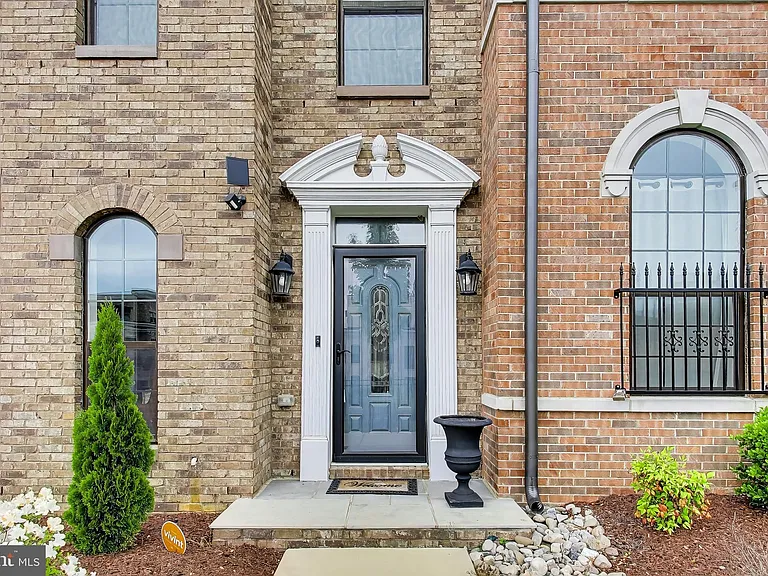 517 Windboard Way — Photo 43
