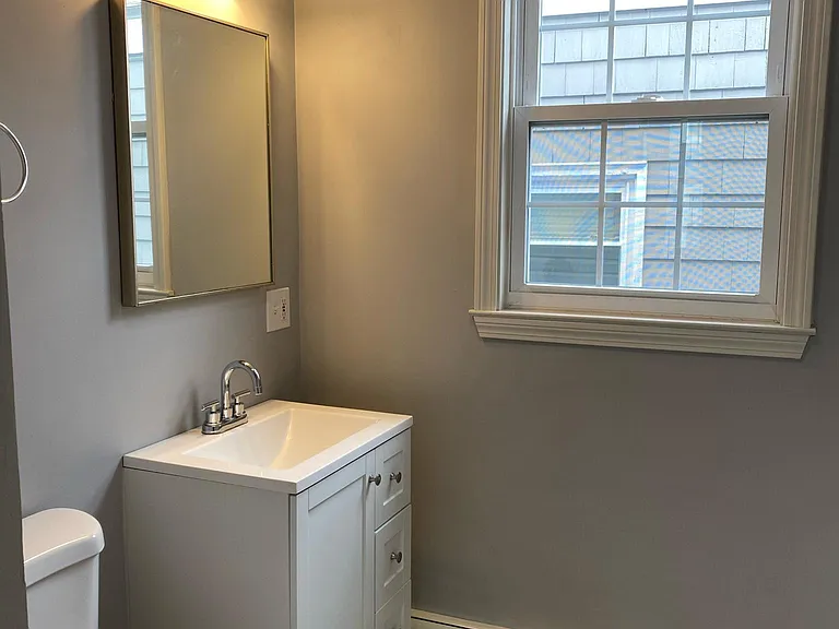 7 Willson St #2 — Photo 3