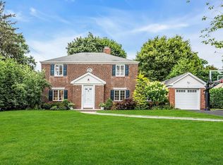 63 Hilltop Dr, Manhasset, NY 11030