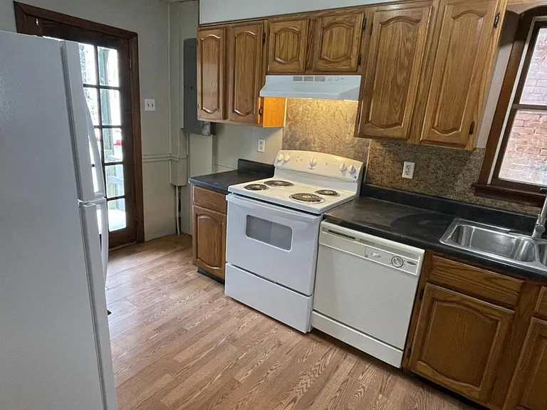 54 N 2nd St — Photo 3