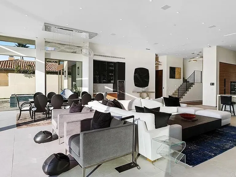 6436 Camino De La Costa — Photo 12