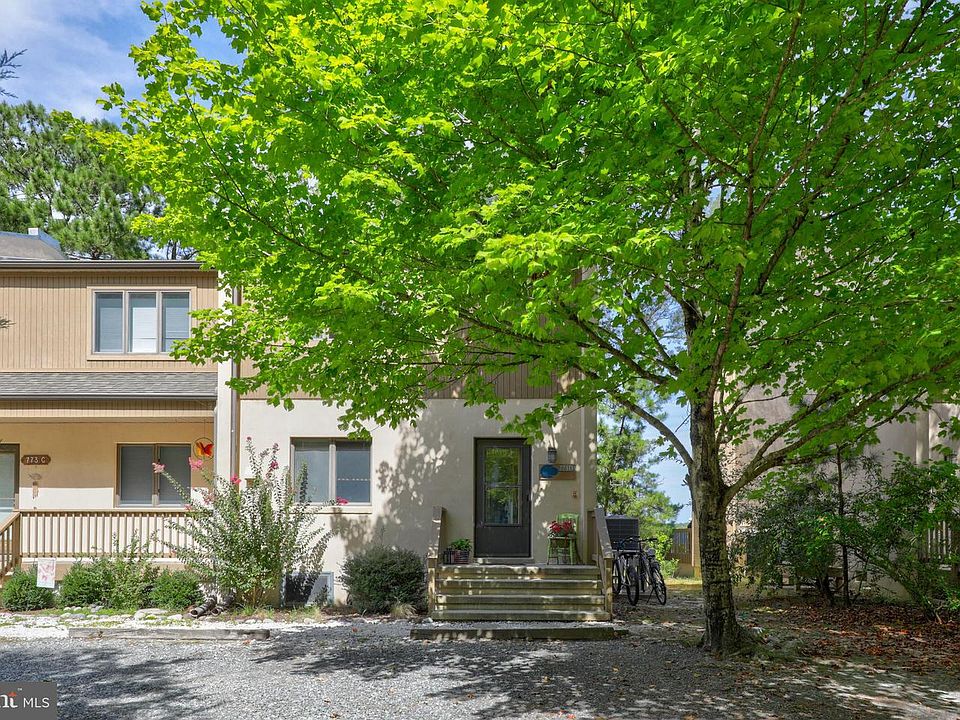 1st image of 773D Salt Pond Cir