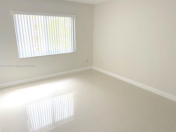 3rd image of 7722 Camino Real APT 304