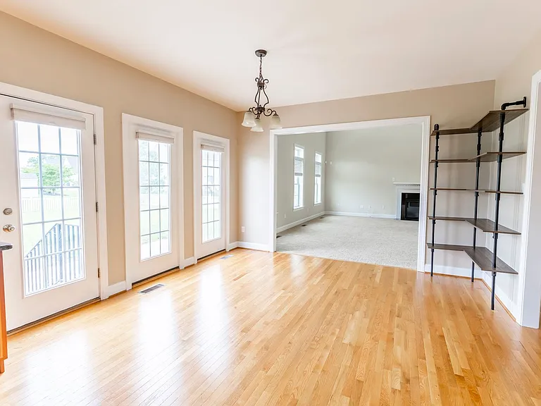 12306 Declaration Ave — Photo 19
