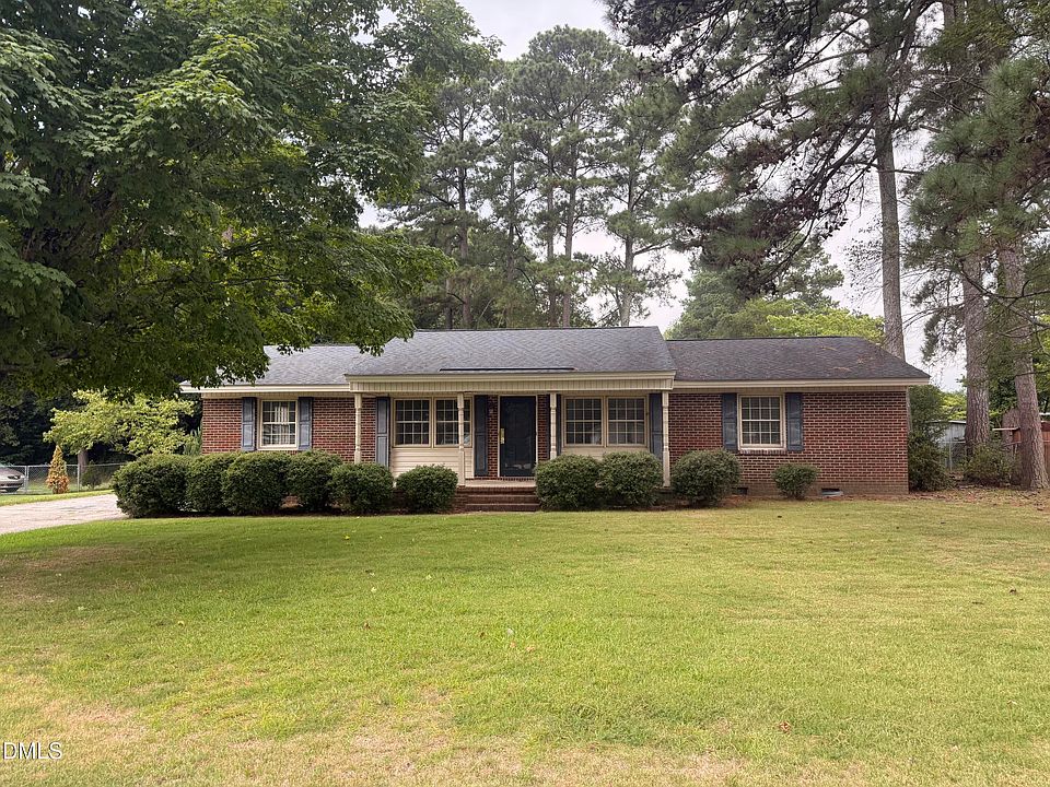 1st image of 803 W Morris Cir