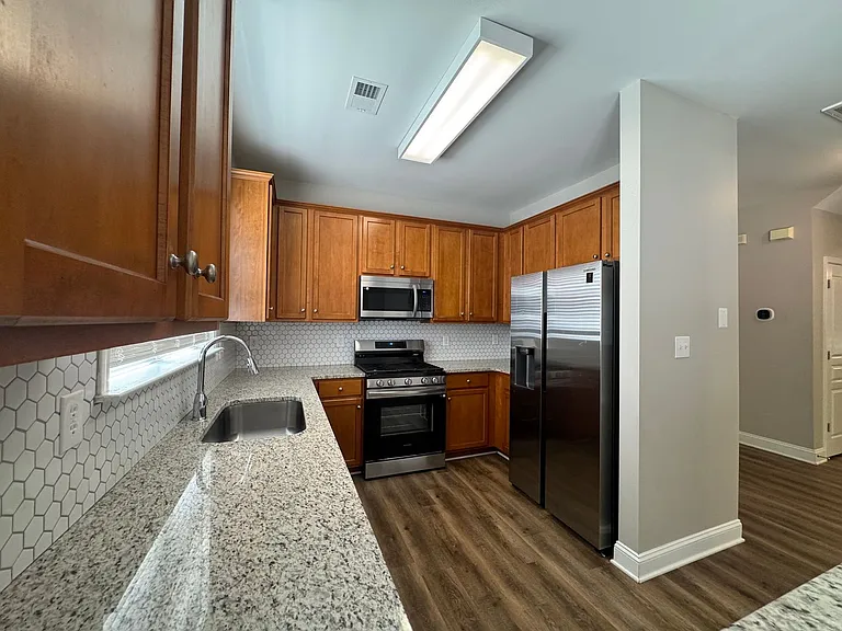 9734 Cadman Ct — Photo 7