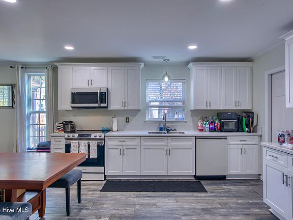 3rd image of 1752 Chadwick Shores Drive