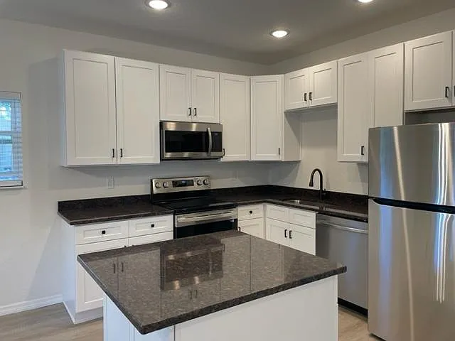 1482 Cleveland St #1 — Photo 9