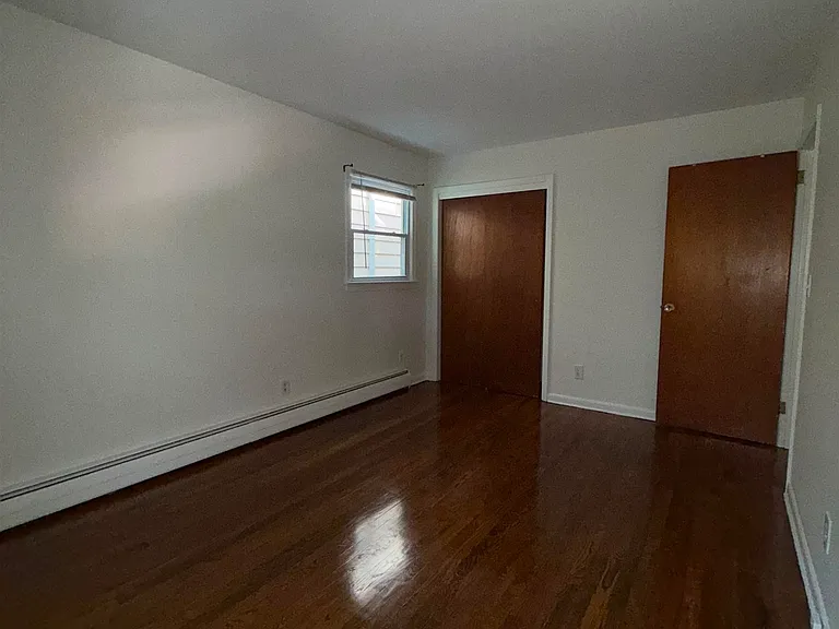 696 Avenue E #1 — Photo 7