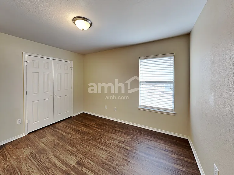 528 Paddle Dr — Photo 15