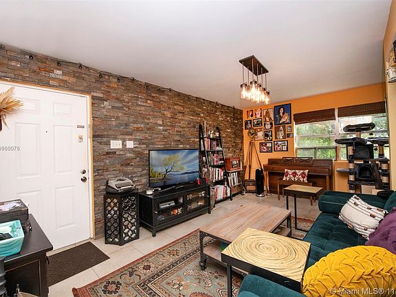 3rd image of 15275 SW 107th Ln APT 114