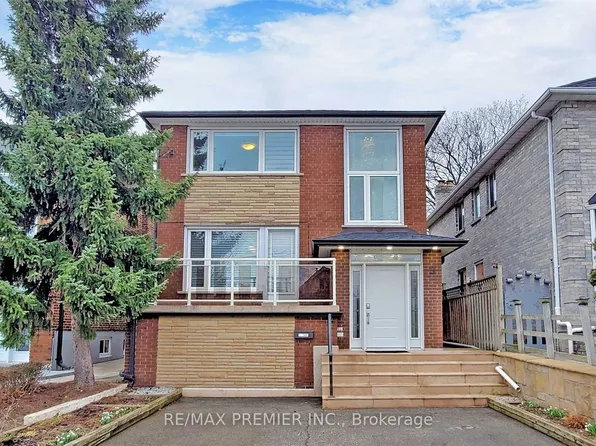 9 Tilden Cres, Toronto, ON M9P 1V6